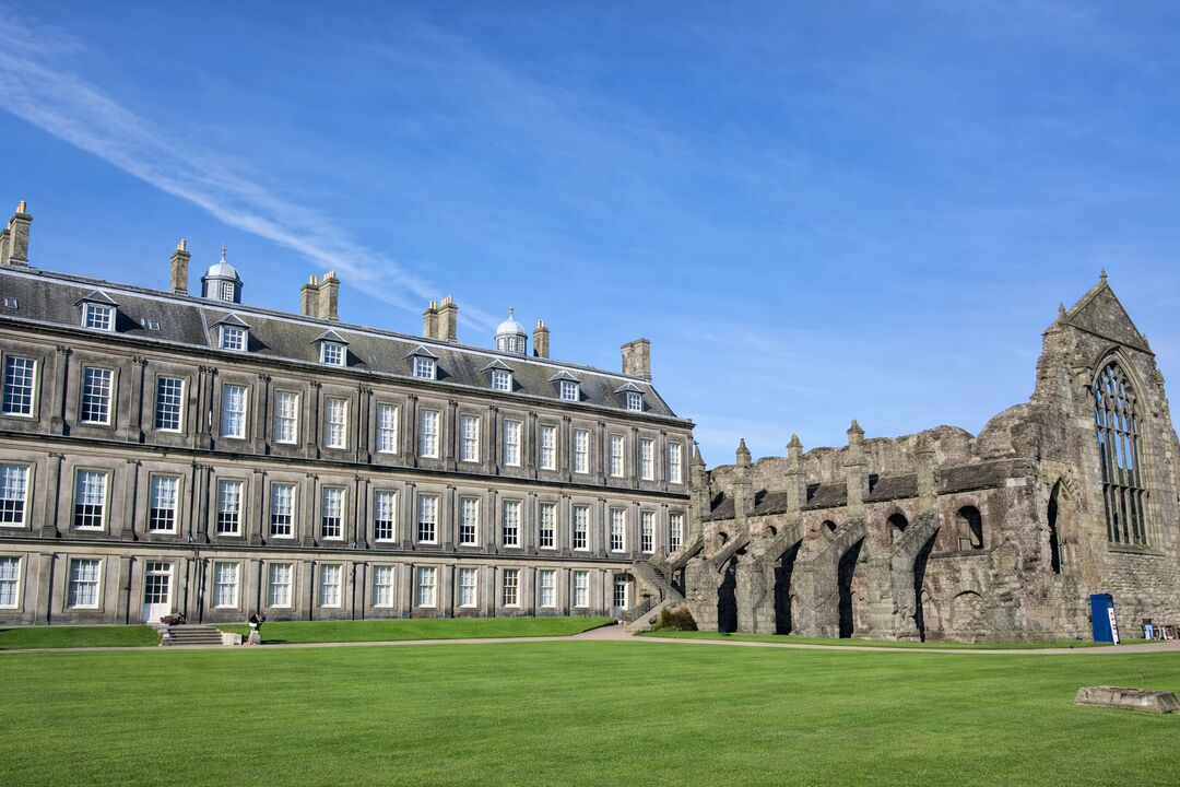Edinburgh destination image